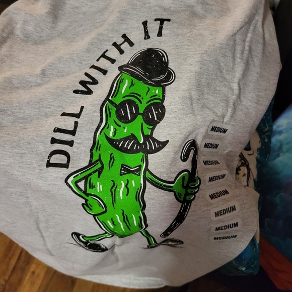 Dill With It Pickle T-Shirt Mens NEW NWT 🎉Host Pick 🎉 Various Sizes Available - Picture 4 of 9